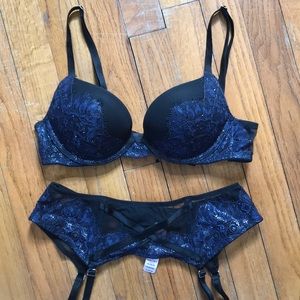Victoria’s Secret Bra and lace top band BUNDLE